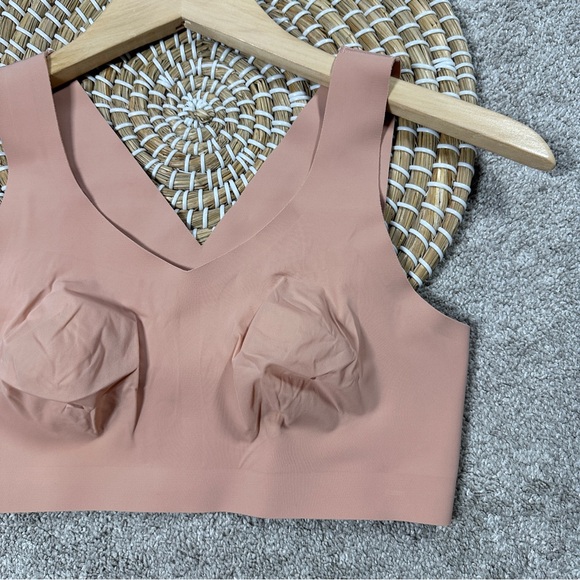 Evelyn & Bobbie The Defy Wireless Bra Seamless Full Coverage in Himalayan Salt S - Picture 5 of 14